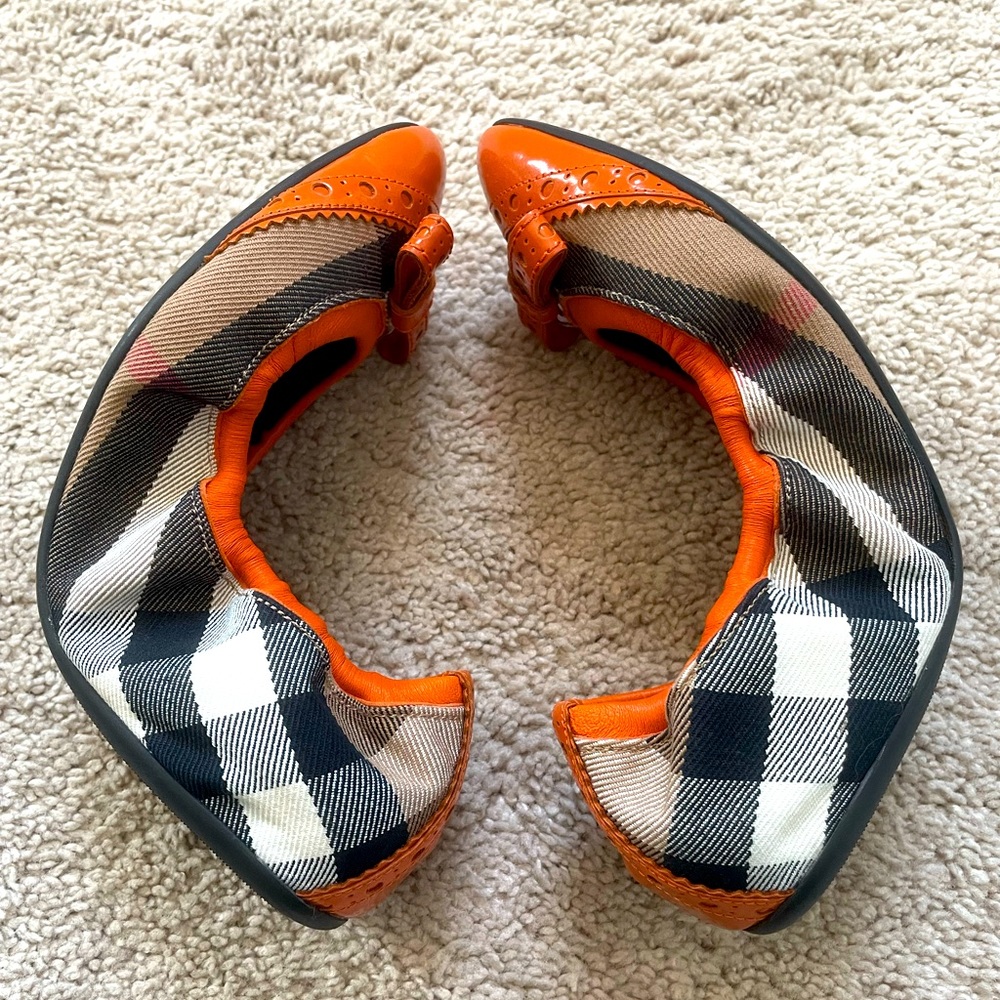 Authentic Burberry ballerina size 38
